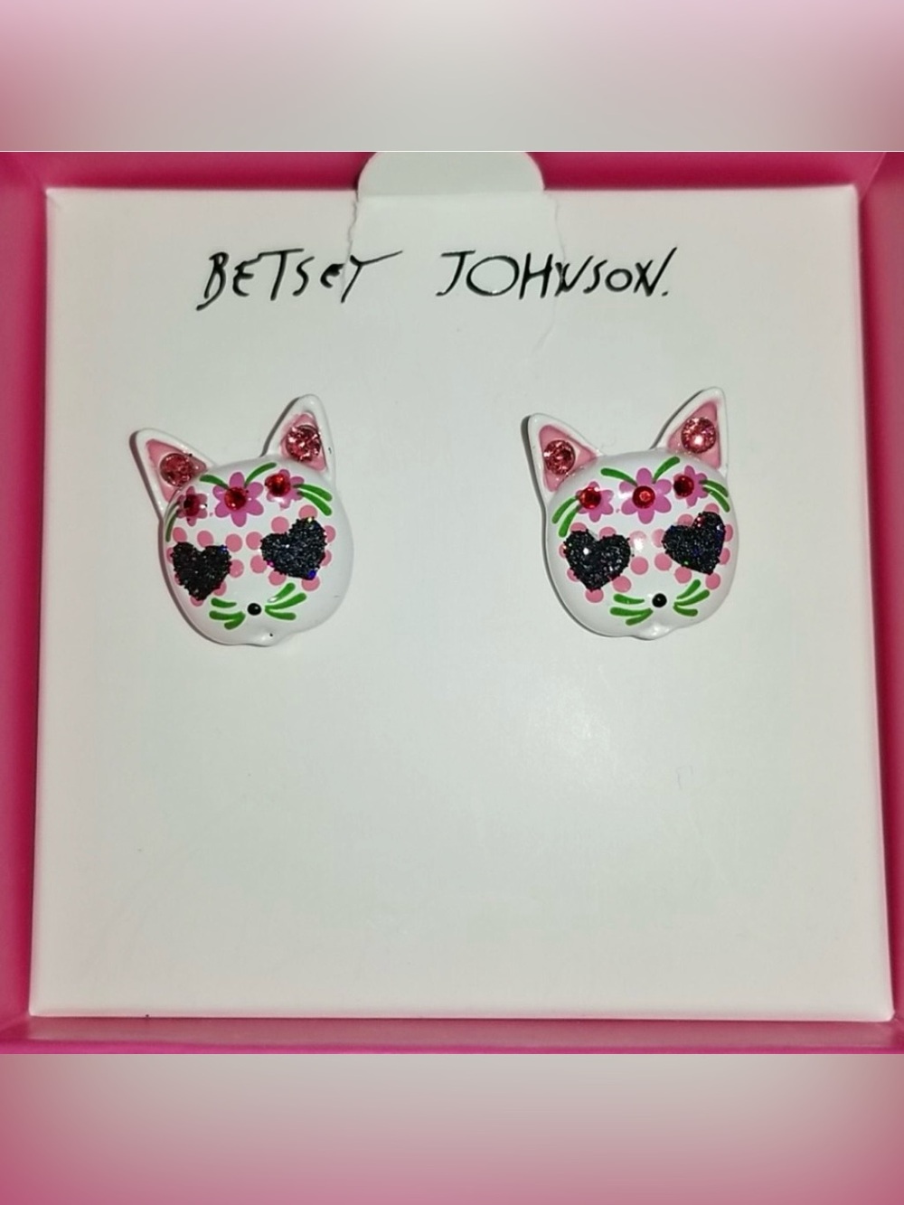 BETSEY JOHNSON™️ Cat Stud Earrings